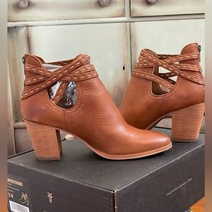 Beautiful frye bootie